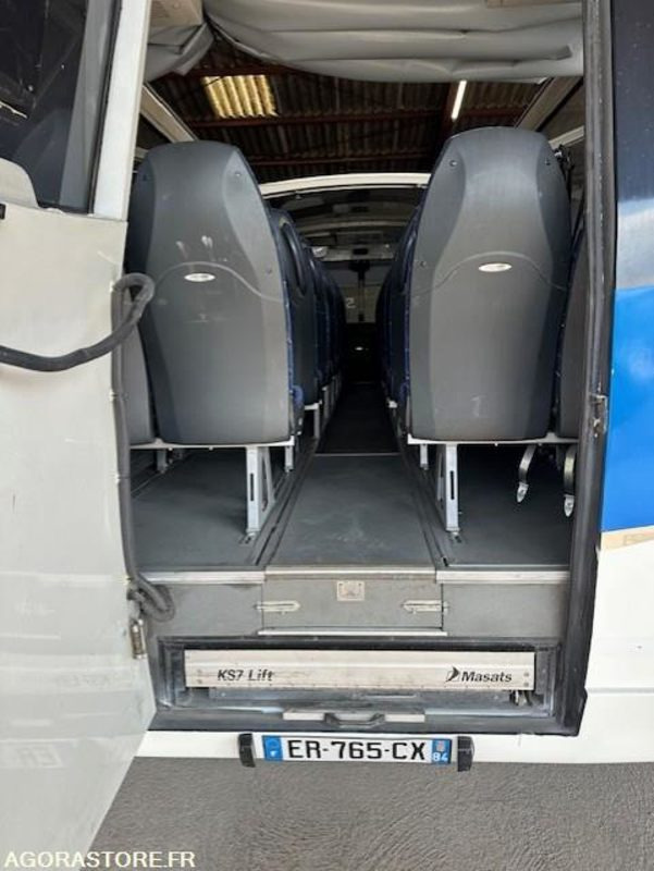 MINICARS IVECO BUS DAILY TOURYS 25397 MEC 2017 KM 239000 ER-765-CX - Minibus, Putnički kombi: slika 4 MINICARS IVECO BUS DAILY TOURYS 25397 MEC 2017 KM 239000 ER-765-CX - Minibus, Putnički kombi: slika 4