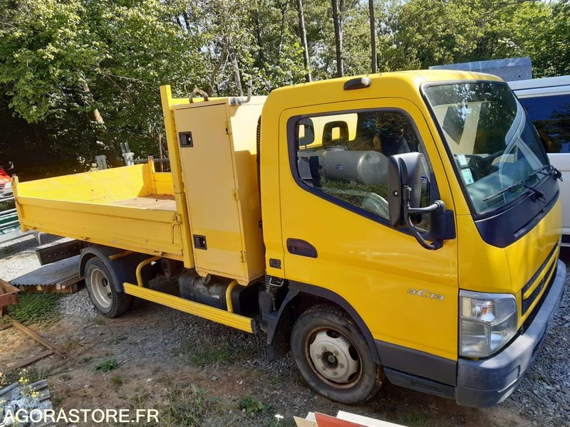MITSUBISHI-CANTER-124000KM - 2008 - Dostavno vozilo kiper: slika 2 MITSUBISHI-CANTER-124000KM - 2008 - Dostavno vozilo kiper: slika 2