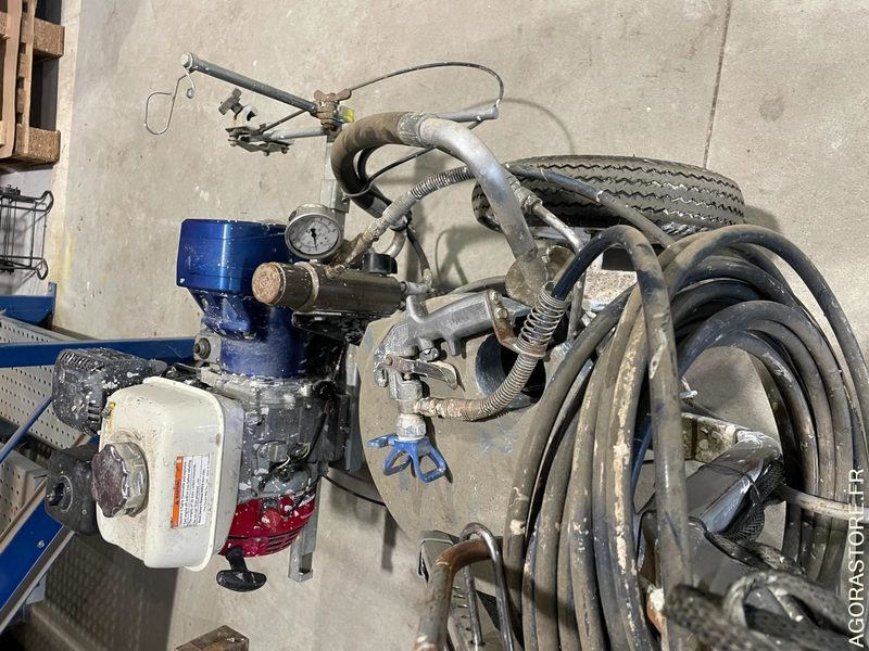 Machine peinture routière - Građevinska oprema: slika 5 Machine peinture routière - Građevinska oprema: slika 5