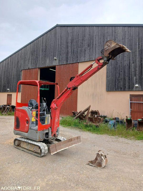 Mini pelle Bobcat E17 avec 2 godets - Bager: slika 1 Mini pelle Bobcat E17 avec 2 godets - Bager: slika 1