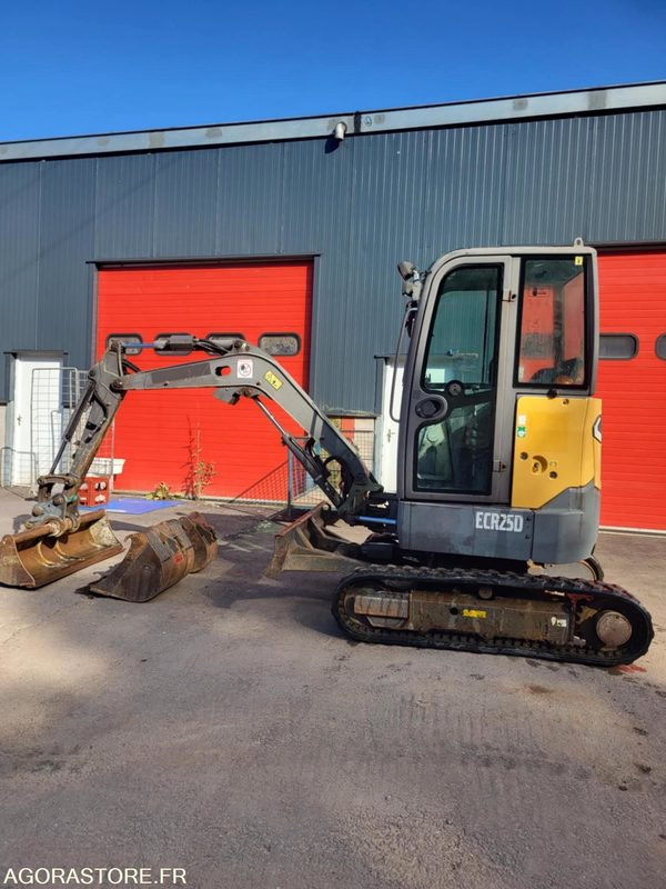 Mini pelle Volvo ecr25d - Mini bager: slika 1 Mini pelle Volvo ecr25d - Mini bager: slika 1