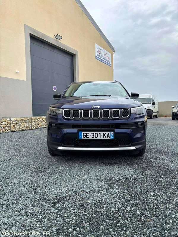 NIORT- JEEP COMPASS 1.3 HYBRID RECHARGEABLE 4X4 190CV FULL OPTIONS - Automobil: slika 3 NIORT- JEEP COMPASS 1.3 HYBRID RECHARGEABLE 4X4 190CV FULL OPTIONS - Automobil: slika 3