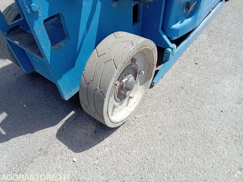 Vazdušna platforma Nacelle electrique à ciseaux JLG 2030ES: slika 20 Vazdušna platforma Nacelle electrique à ciseaux JLG 2030ES: slika 20