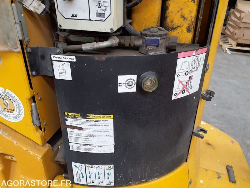 Nacelles à mât vertical GROVE TOUCAN 861 - Vazdušna platforma: slika 4 Nacelles à mât vertical GROVE TOUCAN 861 - Vazdušna platforma: slika 4