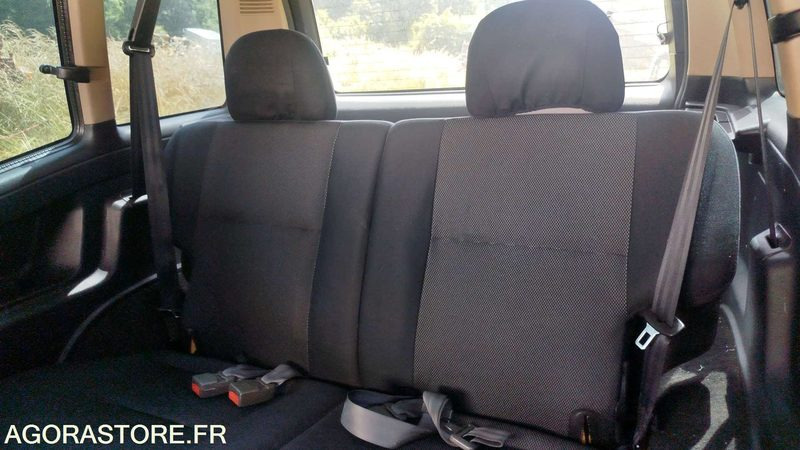 SUV Nissan Terrano - 2004: slika 6