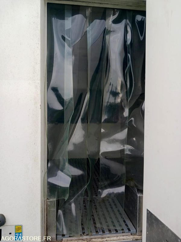 OPEL VIVARO FRIGORIFIQUE - 2017 - 159600KM - Dostavno vozilo hladnjača: slika 5 OPEL VIVARO FRIGORIFIQUE - 2017 - 159600KM - Dostavno vozilo hladnjača: slika 5