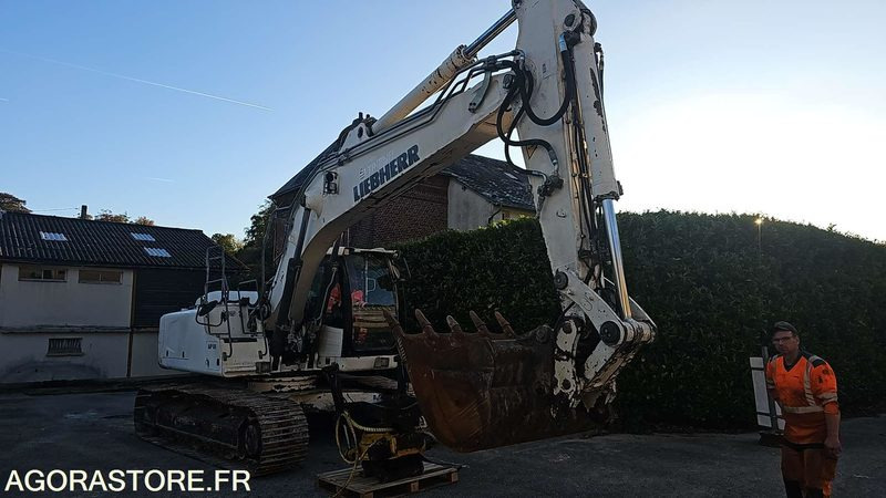 PELLE A CHENILLE LIEBHERR R926LC - 2014 / 11450H (MJP926) - Bager: slika 2 PELLE A CHENILLE LIEBHERR R926LC - 2014 / 11450H (MJP926) - Bager: slika 2