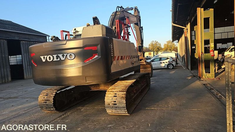 PELLE A CHENILLE VOLVO EC220 EL - 2015 / 10661H (MPC021) - Bager: slika 5 PELLE A CHENILLE VOLVO EC220 EL - 2015 / 10661H (MPC021) - Bager: slika 5
