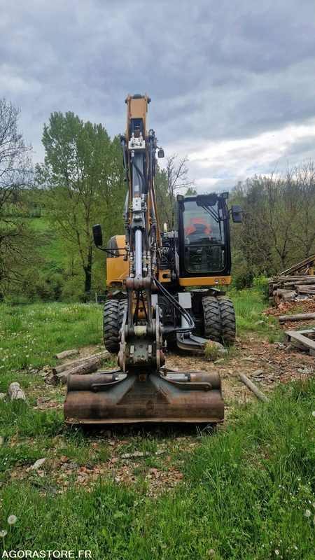 PELLE A PNEUS A912 COMPACT 2 godets - LIEBHERR - 2019 - 2820h - Bager: slika 4 PELLE A PNEUS A912 COMPACT 2 godets - LIEBHERR - 2019 - 2820h - Bager: slika 4