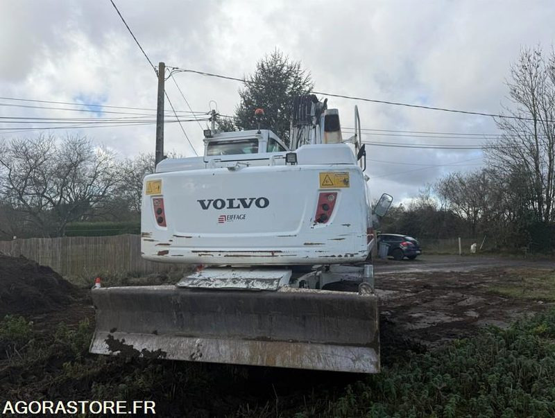 PELLE SUR PNEUS - VOLVO -EW160D - 2014 - 14700H - Bager: slika 4 PELLE SUR PNEUS - VOLVO -EW160D - 2014 - 14700H - Bager: slika 4