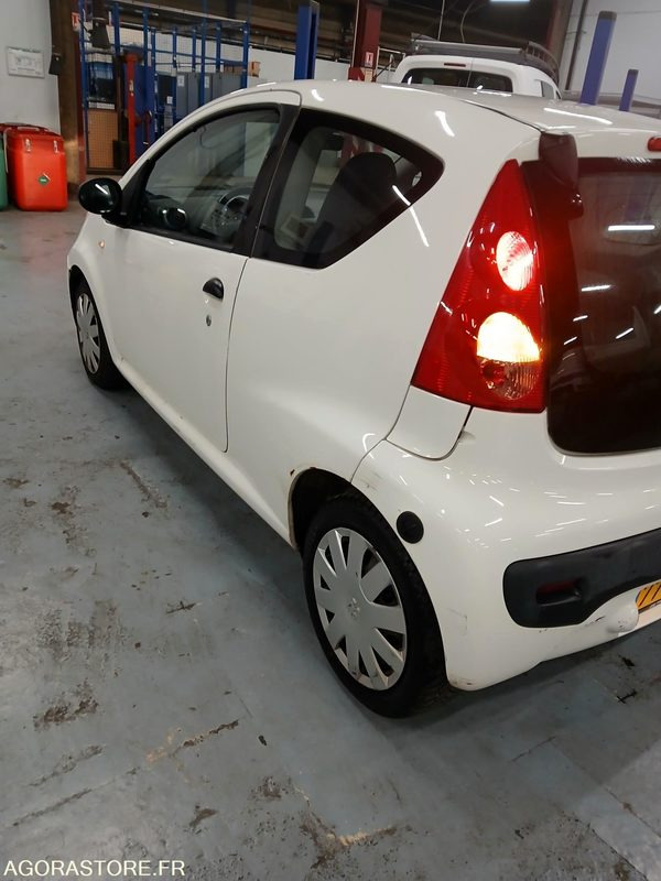 PEUGEOT 107 - 2008 - 142642 KM - Automobil: slika 3 PEUGEOT 107 - 2008 - 142642 KM - Automobil: slika 3