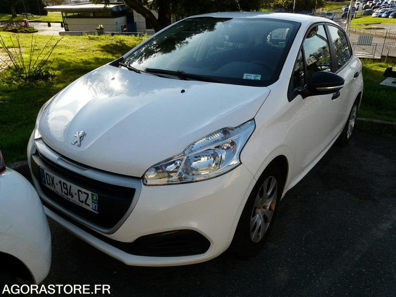 PEUGEOT 208 - Automobil: slika 1 PEUGEOT 208 - Automobil: slika 1