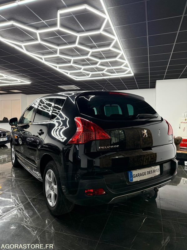 PEUGEOT 3008 1.6L HDI 115CH CROSSWAY - SUV: slika 3 PEUGEOT 3008 1.6L HDI 115CH CROSSWAY - SUV: slika 3