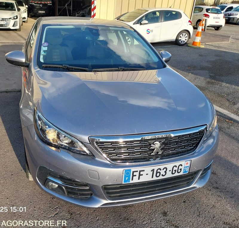 PEUGEOT 308 phase II - 110ch - 2019 - 88946km - ESSENCE - Automobil: slika 2 PEUGEOT 308 phase II - 110ch - 2019 - 88946km - ESSENCE - Automobil: slika 2