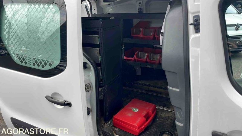 PEUGEOT PARTNER DANGEL - 2016 - 194550KM - EE566FD - Mali kombi: slika 5 PEUGEOT PARTNER DANGEL - 2016 - 194550KM - EE566FD - Mali kombi: slika 5