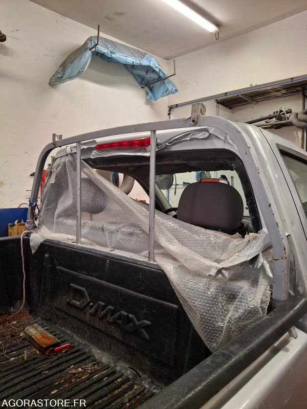 PICK UP D MAX   ISUZU - Pikap: slika 5 PICK UP D MAX   ISUZU - Pikap: slika 5