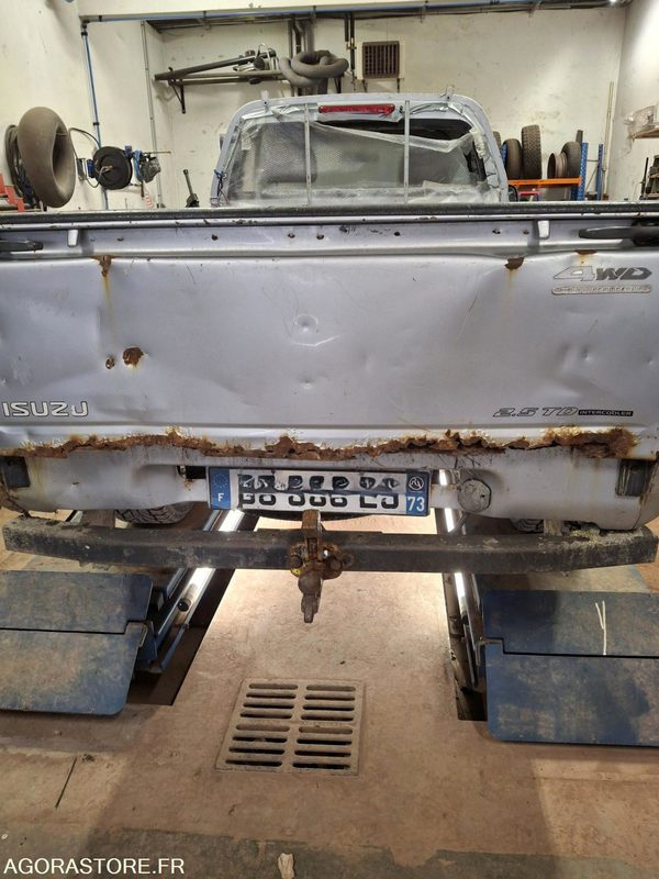 PICK UP D MAX   ISUZU - Pikap: slika 3 PICK UP D MAX   ISUZU - Pikap: slika 3