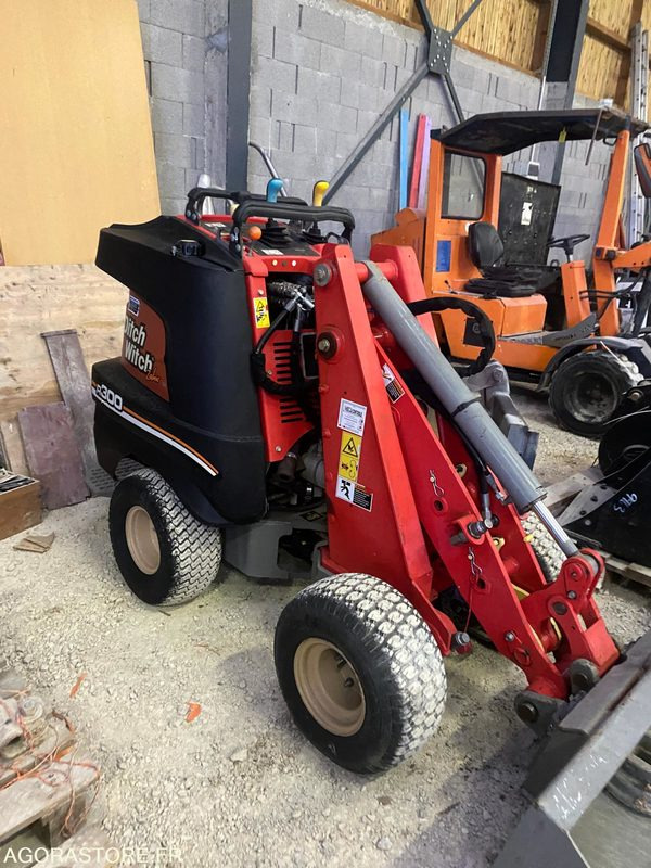 PORTE-OUTILS DITCH WITCH ZAHN R300 - Utovarivač: slika 3 PORTE-OUTILS DITCH WITCH ZAHN R300 - Utovarivač: slika 3