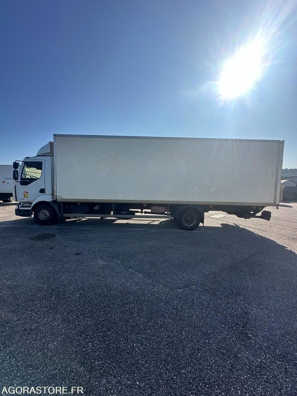 PORTEUR ROUTIER - RENAULT - MIDLUM - 2009 / 307 758 KM - 643 ALN 54 - Kamion sa zatvorenim sandukom: slika 5 PORTEUR ROUTIER - RENAULT - MIDLUM - 2009 / 307 758 KM - 643 ALN 54 - Kamion sa zatvorenim sandukom: slika 5