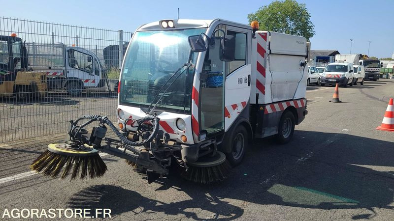 PRO 156 - CITYCAT 2020 - 2010 - Baštenska oprema: slika 2 PRO 156 - CITYCAT 2020 - 2010 - Baštenska oprema: slika 2