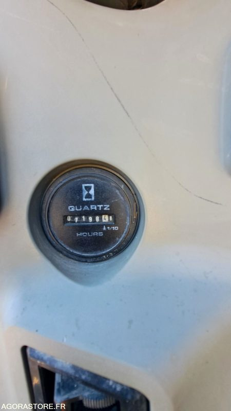 Pelle New Holland E135SR-1ES Diesel 2007 - Bager guseničar: slika 4 Pelle New Holland E135SR-1ES Diesel 2007 - Bager guseničar: slika 4