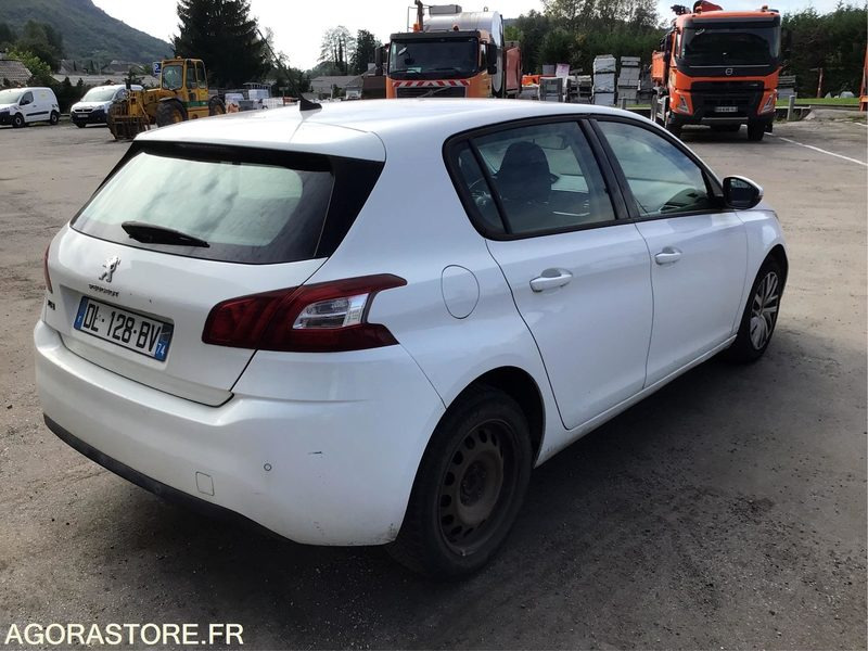 Peugeot 308 - 2014 - 133878kms - (P0403313) - Automobil: slika 2 Peugeot 308 - 2014 - 133878kms - (P0403313) - Automobil: slika 2