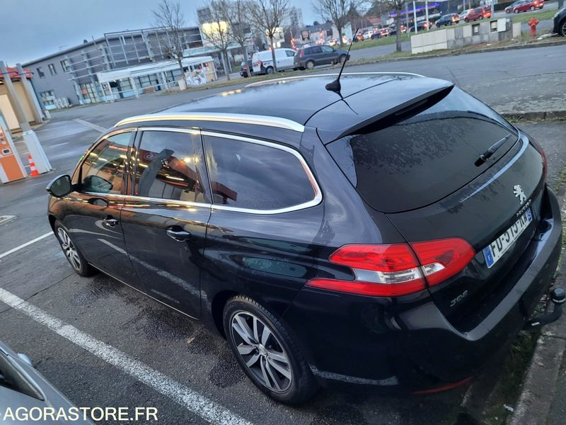 Peugeot 308SW 2019 215.000km - Automobil: slika 3 Peugeot 308SW 2019 215.000km - Automobil: slika 3