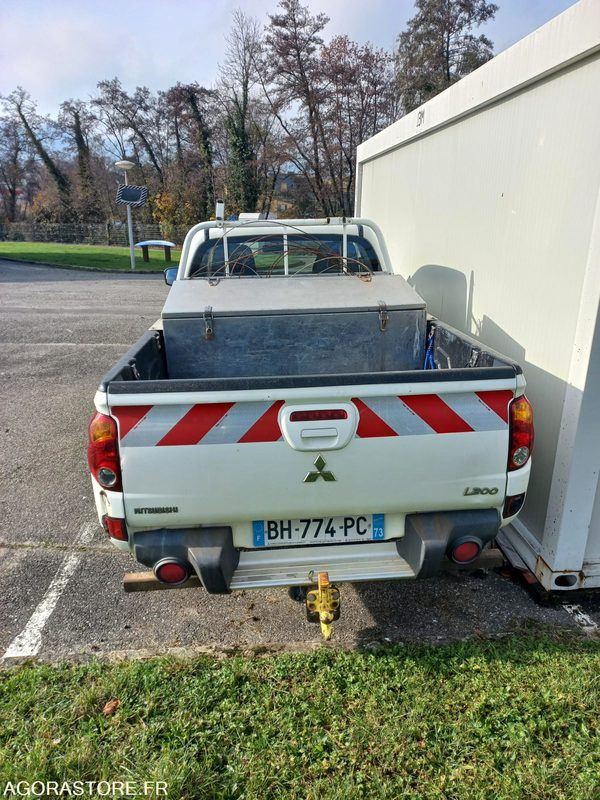 Pick-up Mitsubishi L200 de 2011 (réf. 4229) - Pikap: slika 5 Pick-up Mitsubishi L200 de 2011 (réf. 4229) - Pikap: slika 5