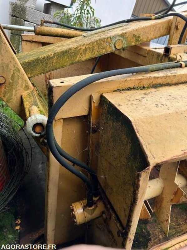 DESILEUSE LUCAS - Poljoprivredna mašina: slika 4 DESILEUSE LUCAS - Poljoprivredna mašina: slika 4