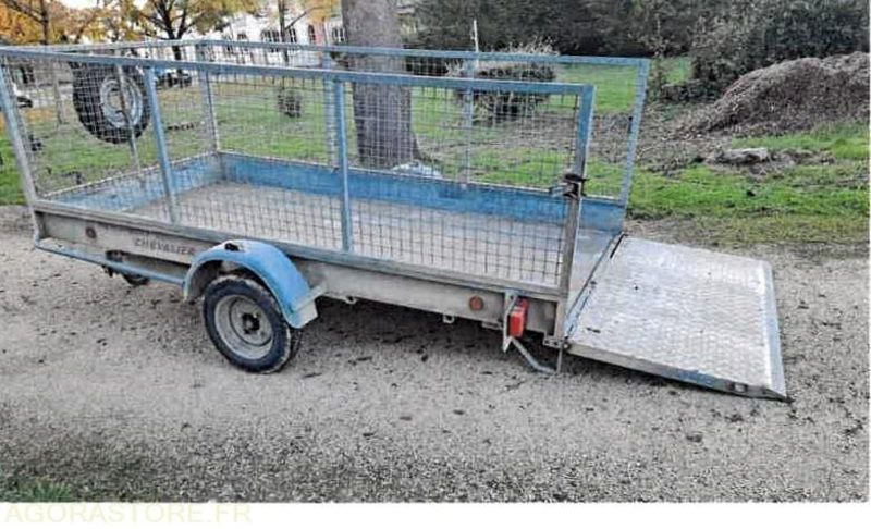 REMORQUE FREINEE AVEC CARTE GRISE - Baštenska oprema: slika 2 REMORQUE FREINEE AVEC CARTE GRISE - Baštenska oprema: slika 2