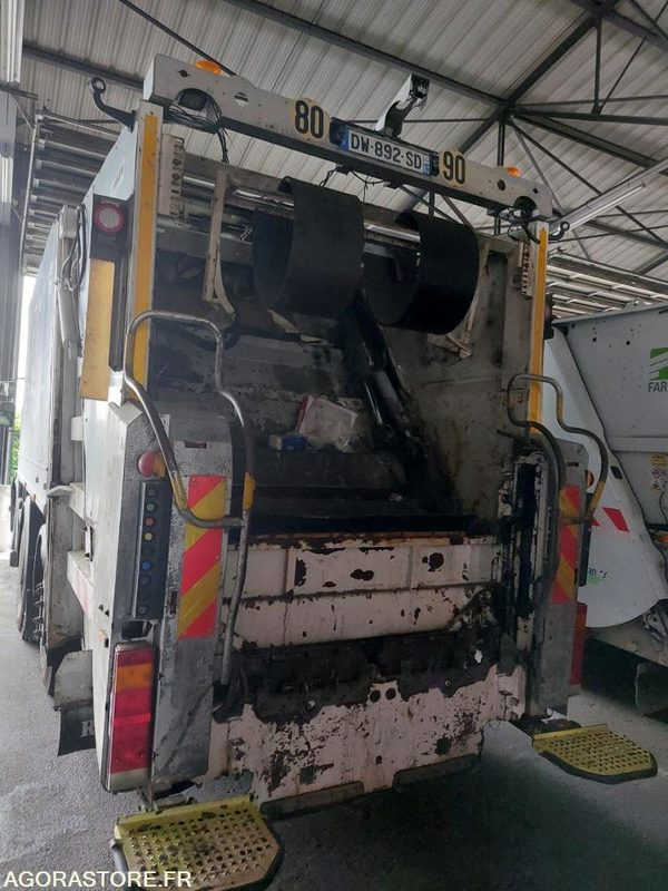 RENAULT - BOM Premium - 2008 / 412 258 km - DW-892-SD (BARA - R51651) - Kamion za smeće: slika 2 RENAULT - BOM Premium - 2008 / 412 258 km - DW-892-SD (BARA - R51651) - Kamion za smeće: slika 2