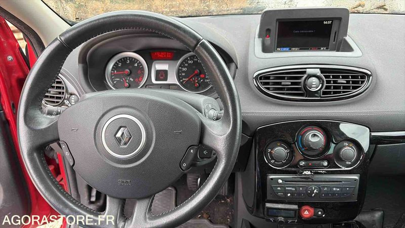 RENAULT CLIO 3 - 172 867 Kms- 2011-BR-693-MJ - Automobil: slika 4 RENAULT CLIO 3 - 172 867 Kms- 2011-BR-693-MJ - Automobil: slika 4
