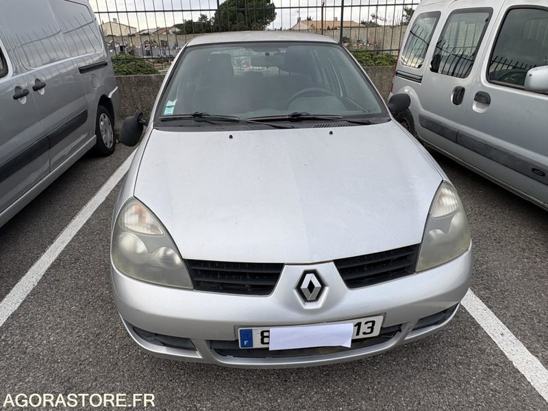RENAULT CLIO 3 - Automobil: slika 1 RENAULT CLIO 3 - Automobil: slika 1