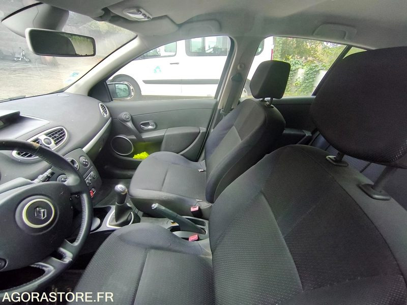 RENAULT CLIO III - Automobil: slika 3 RENAULT CLIO III - Automobil: slika 3
