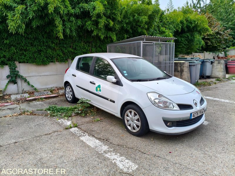 RENAULT CLIO III - Automobil: slika 1 RENAULT CLIO III - Automobil: slika 1