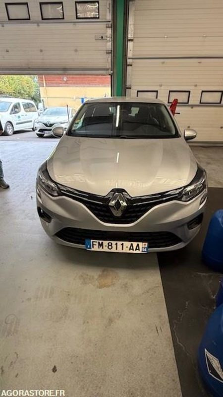 RENAULT CLIO V Diesel - 35000km - 2019 - Automobil: slika 1 RENAULT CLIO V Diesel - 35000km - 2019 - Automobil: slika 1