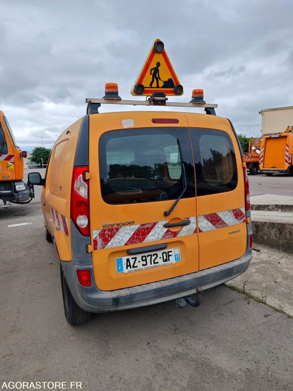 RENAULT KANGOO 1.5Dci - AZ-972-QF moteur tournant / véhicule roulant - Mali kombi: slika 3 RENAULT KANGOO 1.5Dci - AZ-972-QF moteur tournant / véhicule roulant - Mali kombi: slika 3