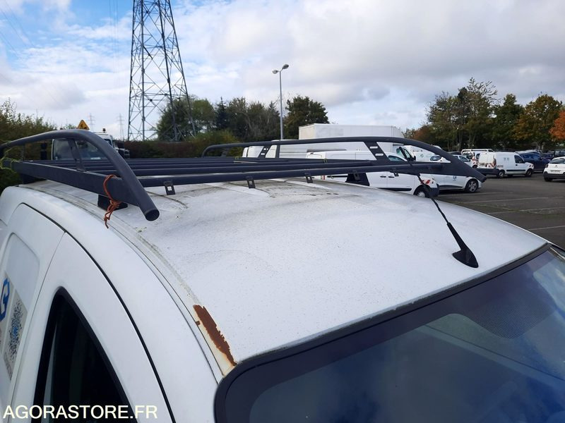 RENAULT KANGOO - 2008 - 115 135KM - NON ROULANT - Mali kombi: slika 5 RENAULT KANGOO - 2008 - 115 135KM - NON ROULANT - Mali kombi: slika 5