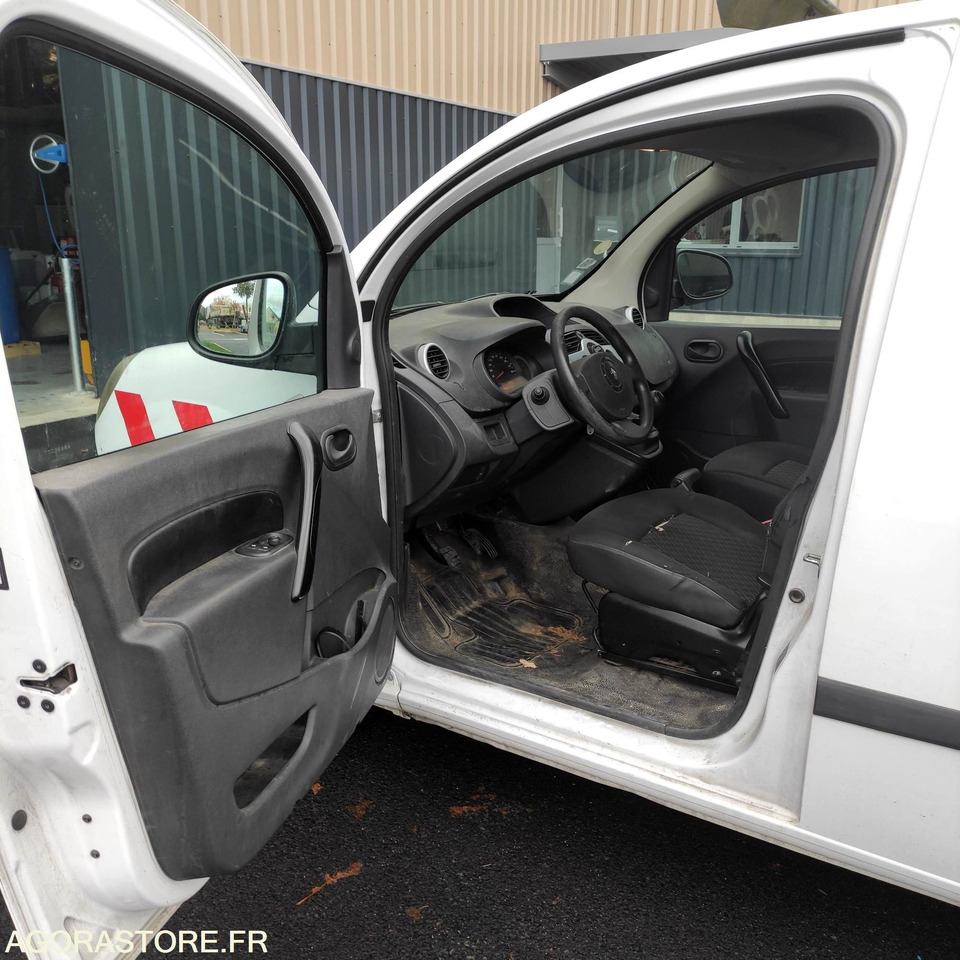 RENAULT - KANGOO - 2013 / 108237 KMS (CS-129-FR) - Mali kombi: slika 4 RENAULT - KANGOO - 2013 / 108237 KMS (CS-129-FR) - Mali kombi: slika 4