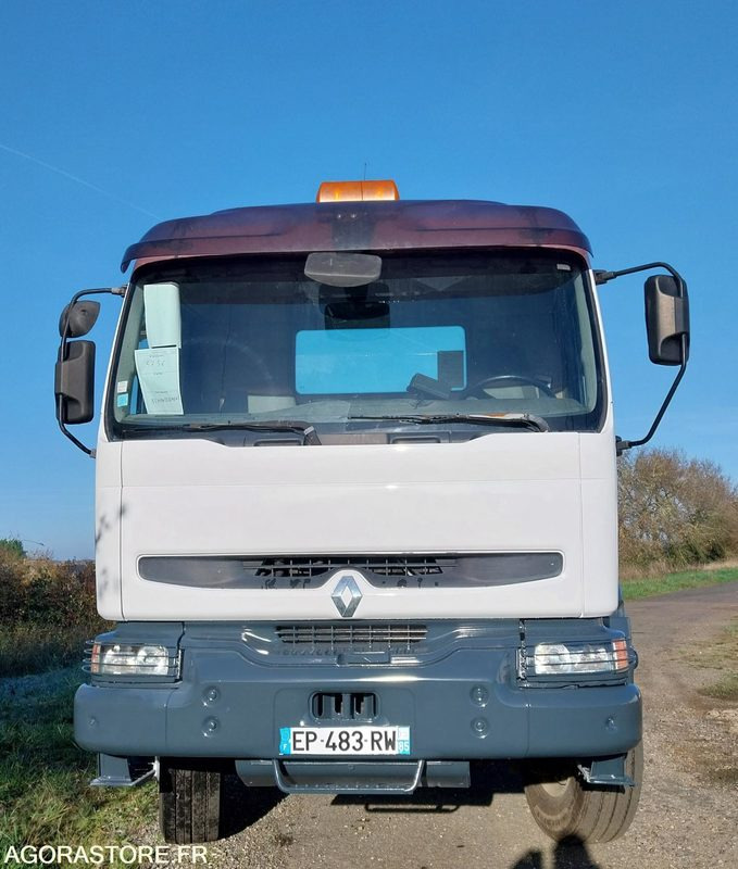 RENAULT KERAX 370-26 / 2004 / 715710 Km avec peinture neuve - Kamion sa golom šasijom i zatvorenom kabinom: slika 5 RENAULT KERAX 370-26 / 2004 / 715710 Km avec peinture neuve - Kamion sa golom šasijom i zatvorenom kabinom: slika 5