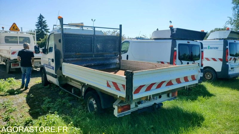 RENAULT MASTER - 2010 - 307041 KM - Furgon: slika 3 RENAULT MASTER - 2010 - 307041 KM - Furgon: slika 3