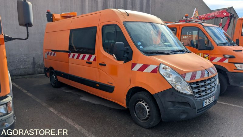 RENAULT MASTER BA-650-XB - 2010 - Furgon: slika 2 RENAULT MASTER BA-650-XB - 2010 - Furgon: slika 2