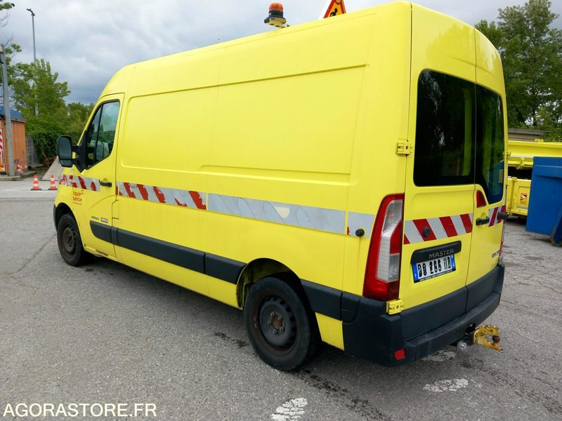 RENAULT MASTER DCI125 (HR0210) - Mali kombi: slika 4 RENAULT MASTER DCI125 (HR0210) - Mali kombi: slika 4