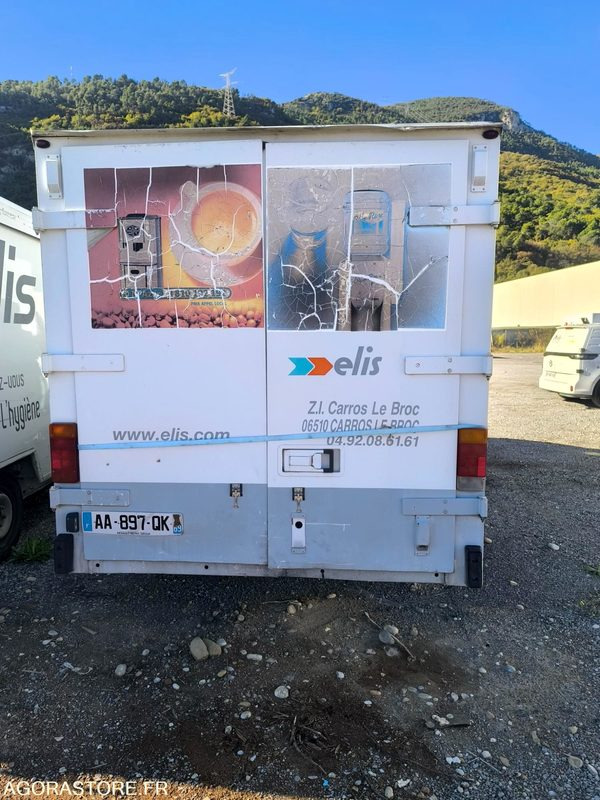 RENAULT MASTER II - 2009 - 318482 Kms - Furgon: slika 4 RENAULT MASTER II - 2009 - 318482 Kms - Furgon: slika 4