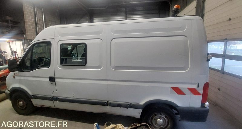 RENAULT MASTER II L2H2 94527 kms 1998 - Furgon: slika 3 RENAULT MASTER II L2H2 94527 kms 1998 - Furgon: slika 3