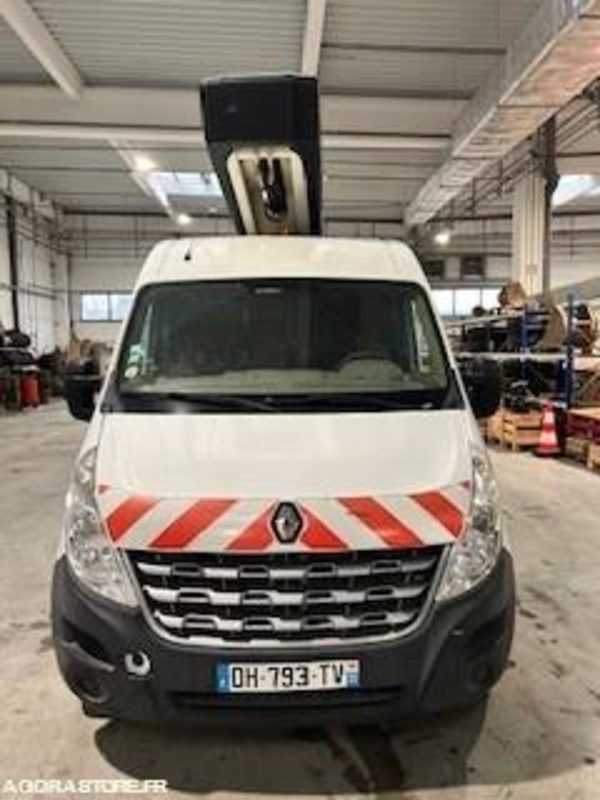 RENAULT - MASTER NACELLE 2014 / 204 645KM - DH793TV - Furgon: slika 3 RENAULT - MASTER NACELLE 2014 / 204 645KM - DH793TV - Furgon: slika 3