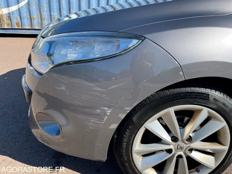 RENAULT MEGANE ESTATE XV DE FRANCE DCI 110 - Automobil: slika 3 RENAULT MEGANE ESTATE XV DE FRANCE DCI 110 - Automobil: slika 3