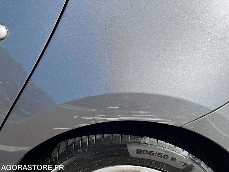 RENAULT MEGANE ESTATE XV DE FRANCE DCI 110 - Automobil: slika 2 RENAULT MEGANE ESTATE XV DE FRANCE DCI 110 - Automobil: slika 2