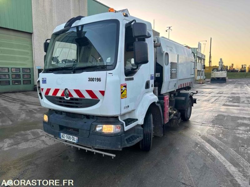 RENAULT MIDLUM 220.12 E5 - Balayeuse Châssis 5m3 - 2010 / 164210 KM (AZ168DL) - Autočistilica: slika 1 RENAULT MIDLUM 220.12 E5 - Balayeuse Châssis 5m3 - 2010 / 164210 KM (AZ168DL) - Autočistilica: slika 1