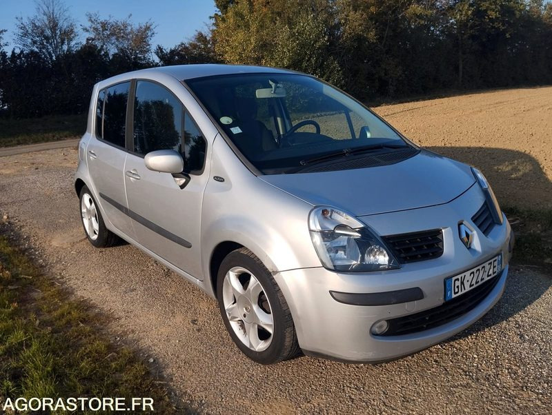 RENAULT MODUS - 102000 KILOMETRES - ESSENCE - Automobil: slika 2 RENAULT MODUS - 102000 KILOMETRES - ESSENCE - Automobil: slika 2